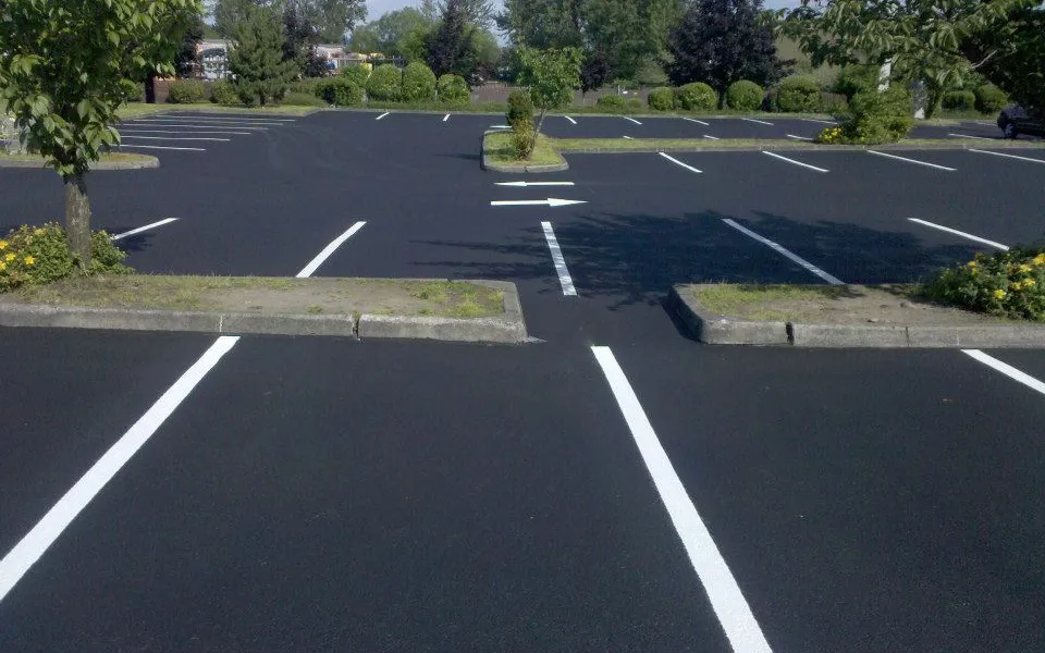 asphalt paver pros